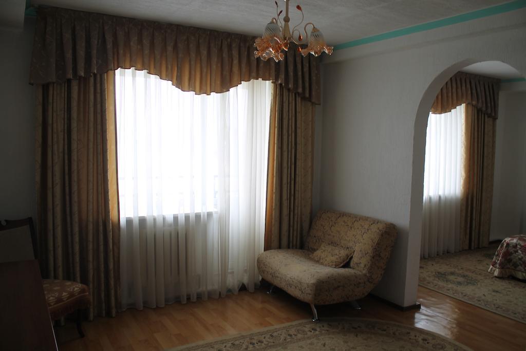 Green Hotel Алма Ата Екстериор снимка